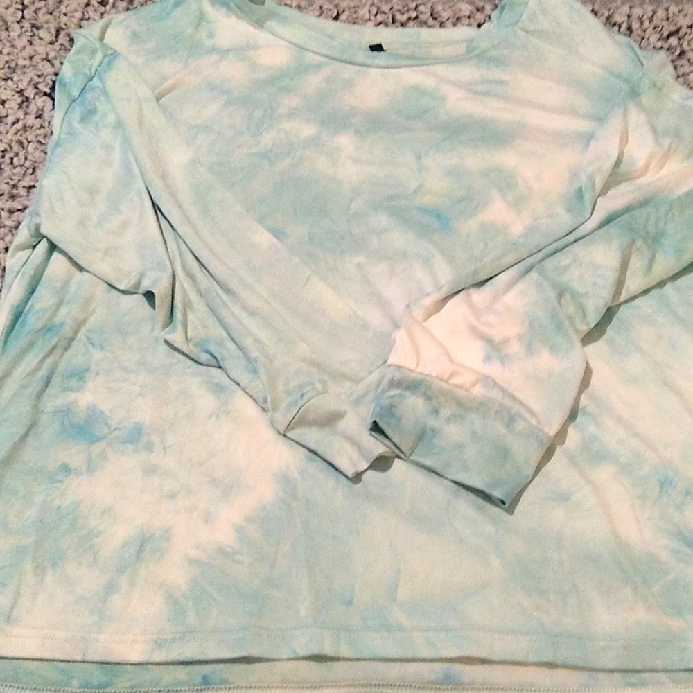 Tie dye green tee